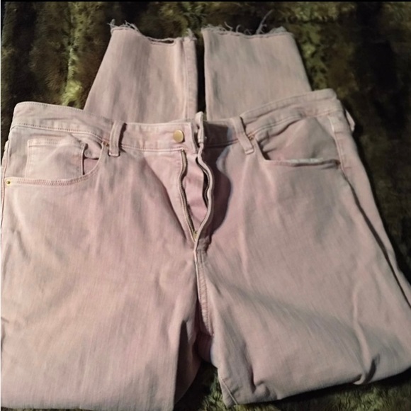 Universal Threads Size 18/34R Distressed Pants Ripped Light Pink Jeans! - Picture 4 of 5